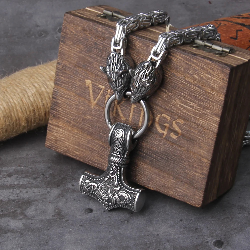 Viking Thor Thor Hammer Pendant Necklace Titanium Steel Wolf Head Chain Necklace Viking Retro Jewelry